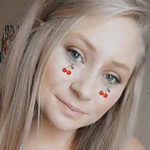 Meet your Posher, Savannah